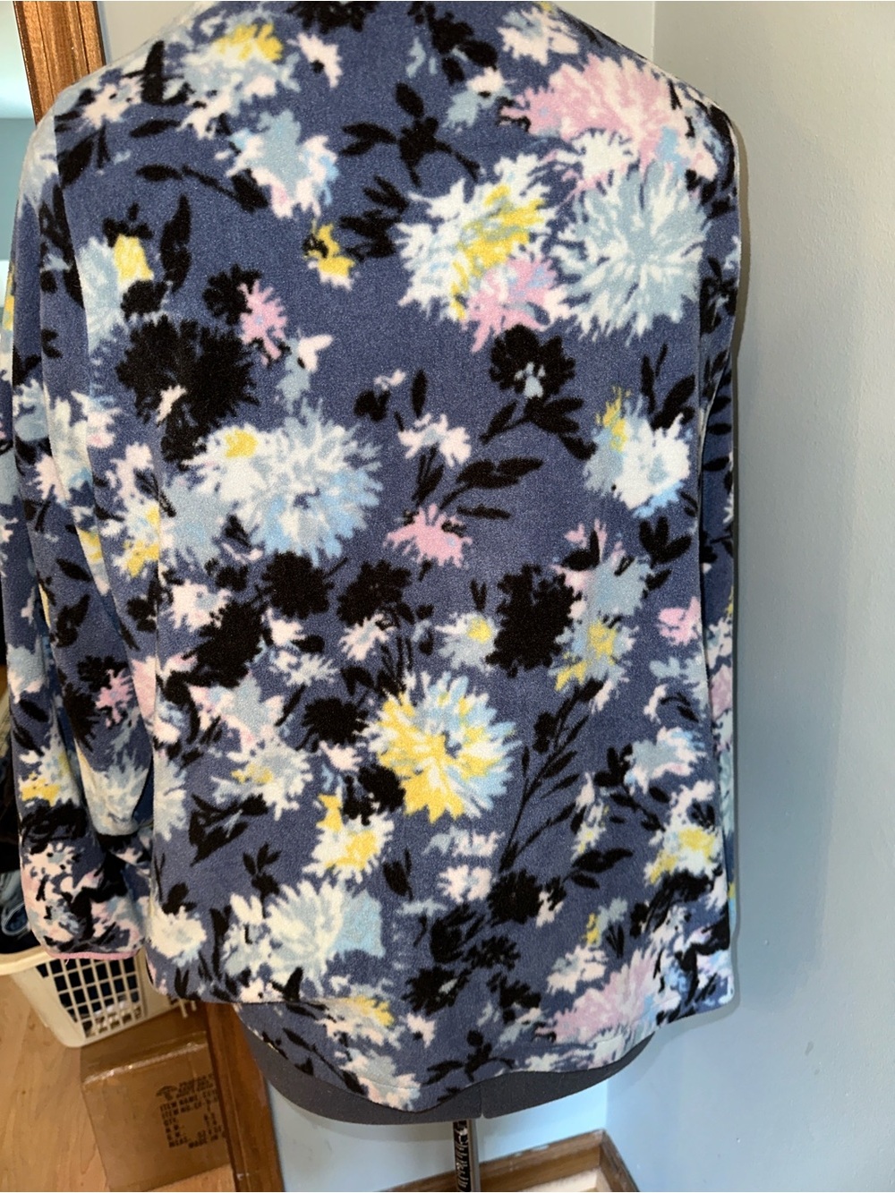 Vera Bradley Navy, Pink & White Floral Fleece Jacket - Picture 3 of 4